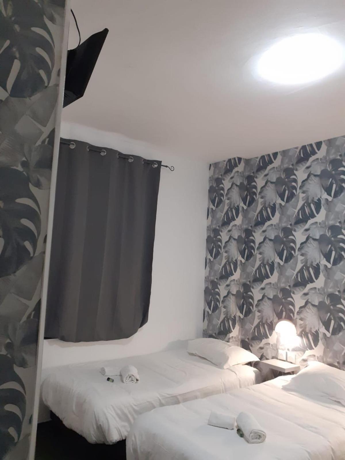 Hotel Le Celtic Montluçon Eksteriør bilde